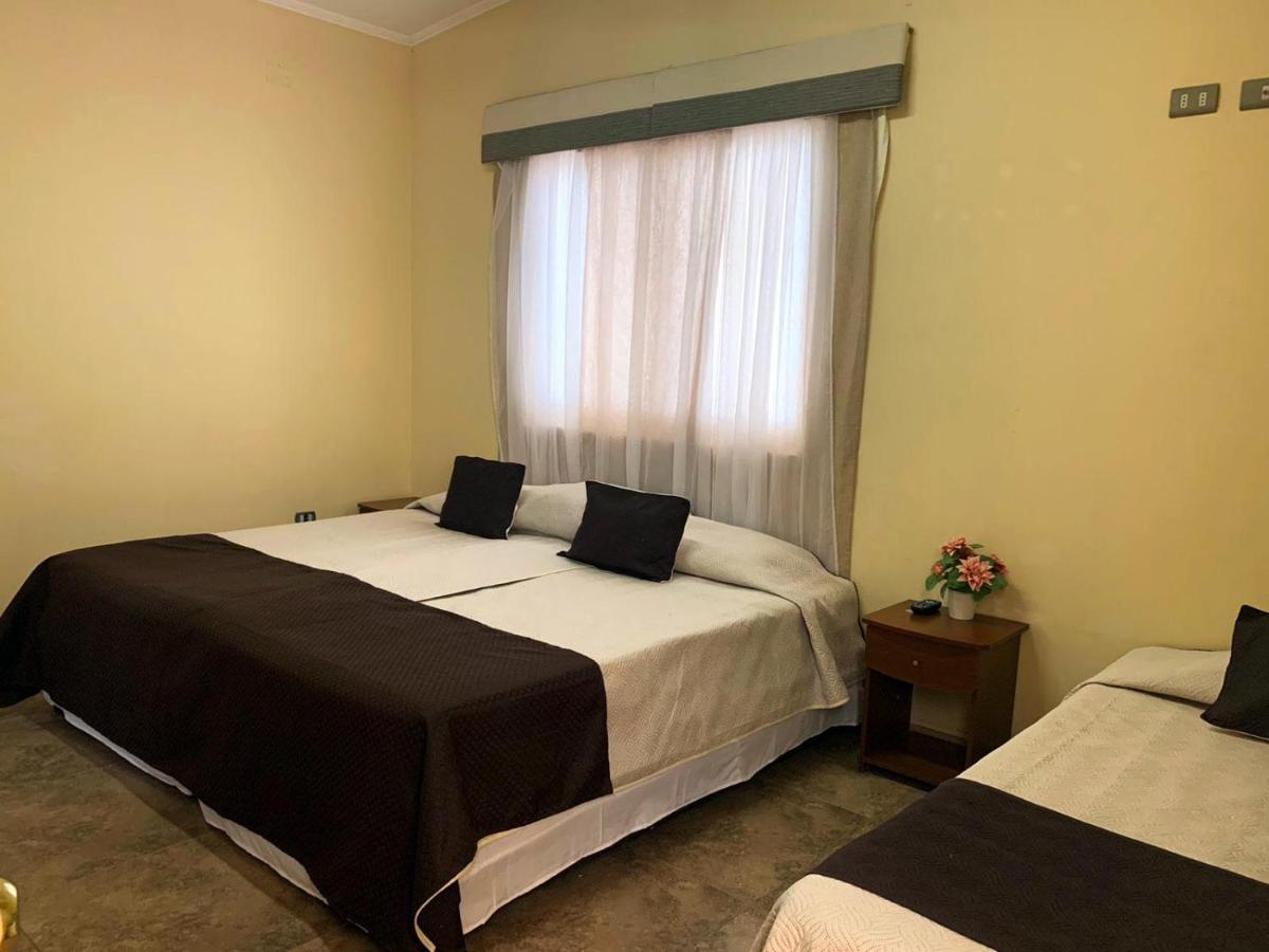 Juku Hostal Calama Exterior photo